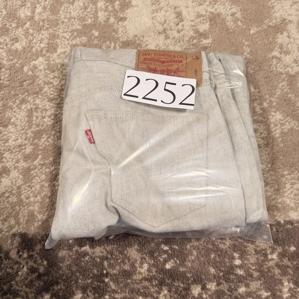 Vintage Levis 501 XX Jeans Men's 36x30 Gray Denim Button Fly Straight